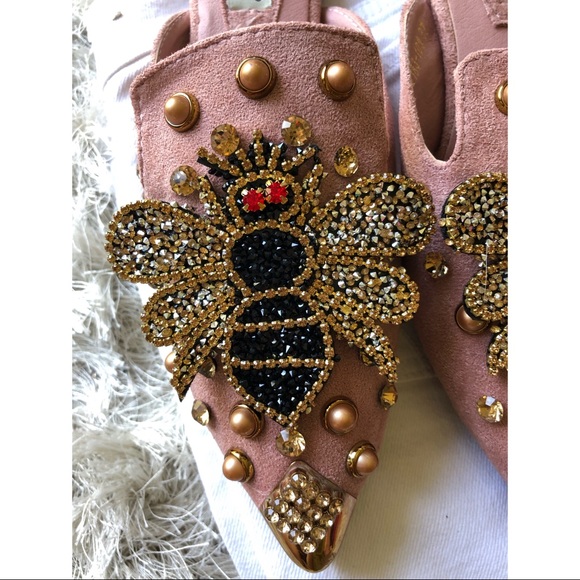 NEW ‘Bee Mine’ Mules - Picture 5 of 7